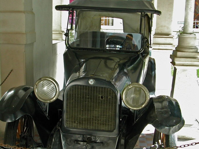 Автомобиль в музее Панчо Вилья г. Чиуауа